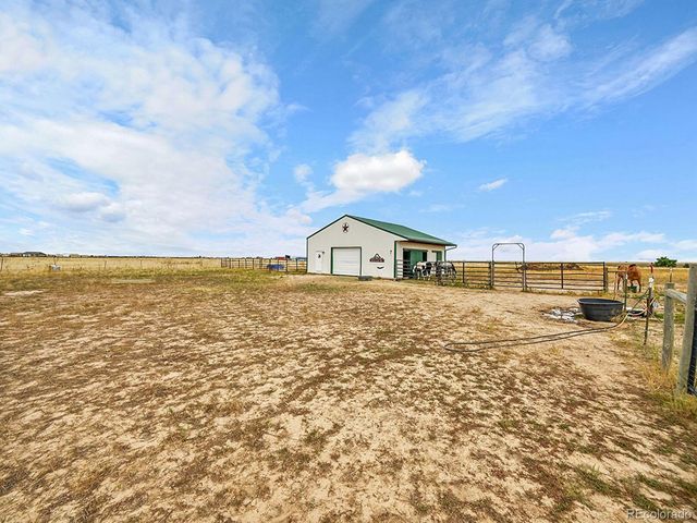 10660 Schumaker Road, Bennett, CO 80102