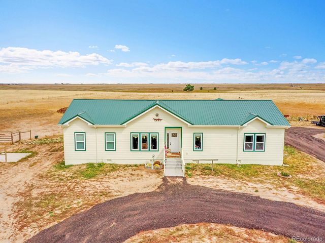 10660 Schumaker Road, Bennett, CO 80102