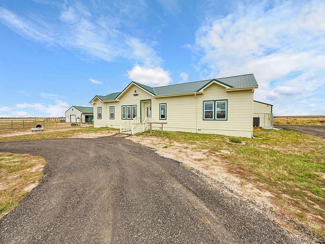 10660 Schumaker Road, Bennett, CO 80102