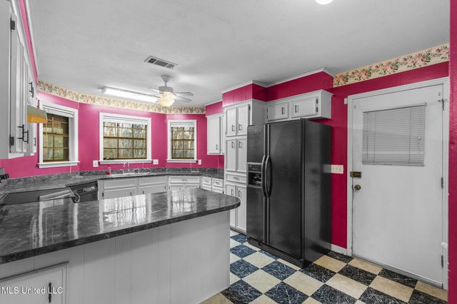 102 Sunline Drive, Brandon, MS 39042