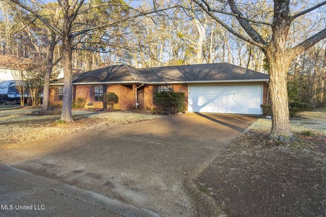 102 Sunline Drive, Brandon, MS 39042