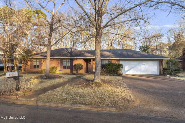 102 Sunline Drive, Brandon, MS 39042