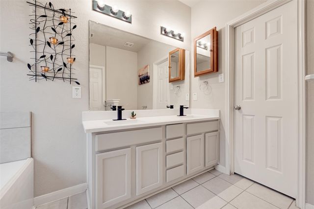 6030 Hyacinth Path Way, Houston, TX 77049