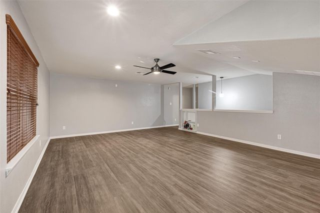 6030 Hyacinth Path Way, Houston, TX 77049