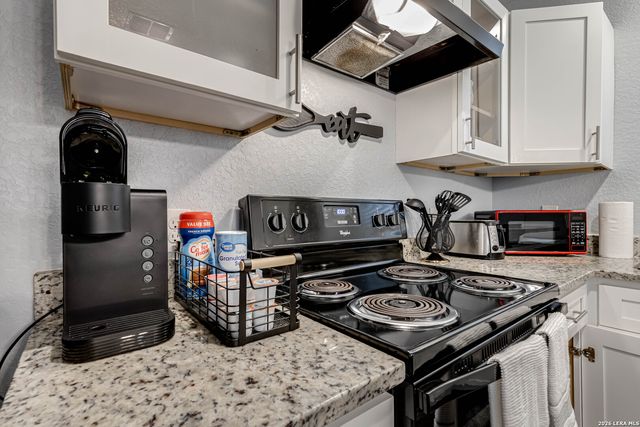 451 FERRIS AVE, San Antonio, TX 78220
