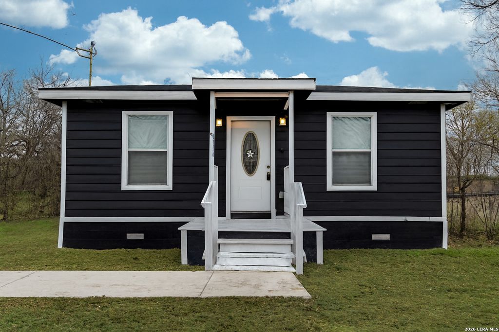 451 FERRIS AVE, San Antonio, TX 78220