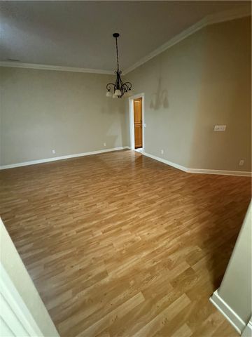 82 E Cydnee Street, Fayetteville, AR 72703