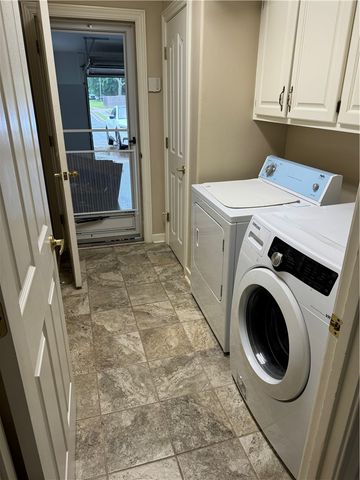 82 E Cydnee Street, Fayetteville, AR 72703