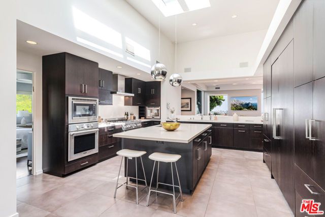 16622 Akron Street, Pacific Palisades (los Angeles), CA 90272