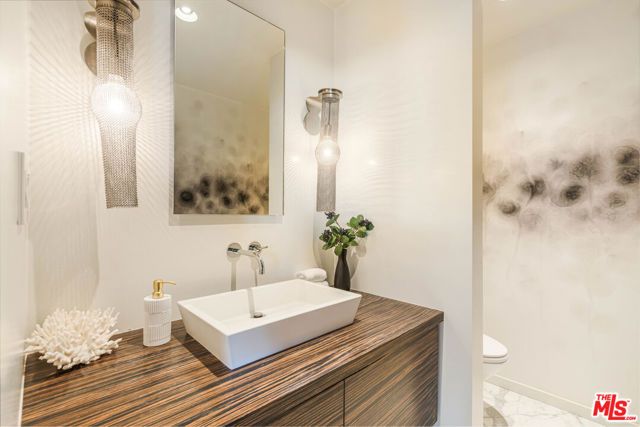 16622 Akron Street, Pacific Palisades (los Angeles), CA 90272