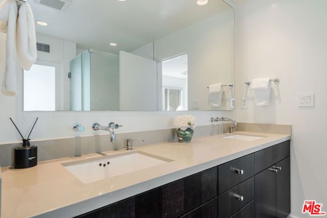 16622 Akron Street, Pacific Palisades (los Angeles), CA 90272