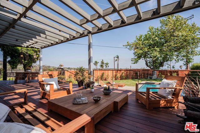 16622 Akron Street, Pacific Palisades (los Angeles), CA 90272