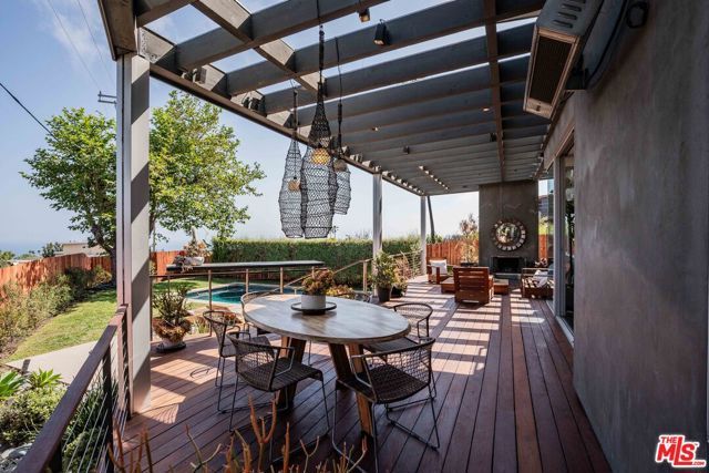 16622 Akron Street, Pacific Palisades (los Angeles), CA 90272
