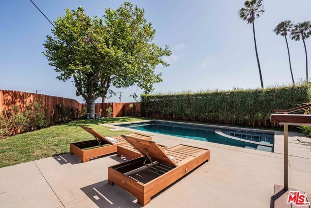 16622 Akron Street, Pacific Palisades (los Angeles), CA 90272