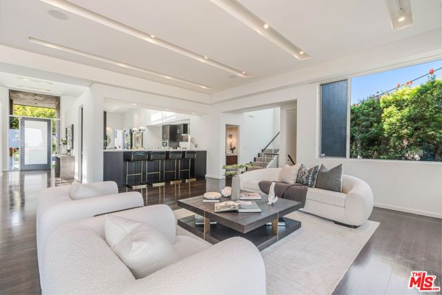 16622 Akron Street, Pacific Palisades (los Angeles), CA 90272