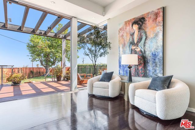 16622 Akron Street, Pacific Palisades (los Angeles), CA 90272