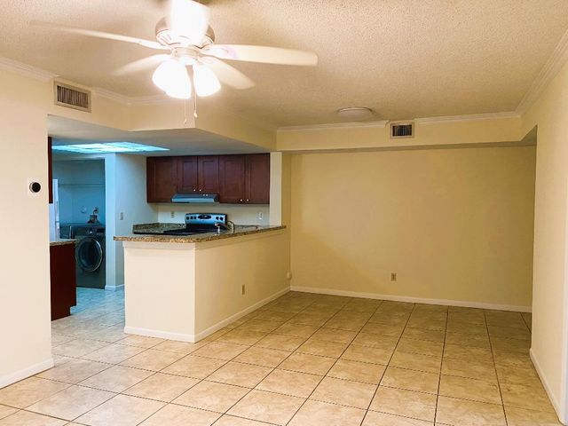 9022 W Atlantic Boulevard 214, Coral Springs, FL 33071