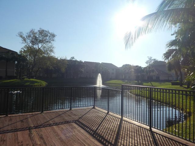 9022 W Atlantic Boulevard 214, Coral Springs, FL 33071