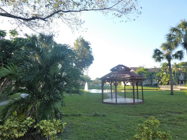 9022 W Atlantic Boulevard 214, Coral Springs, FL 33071