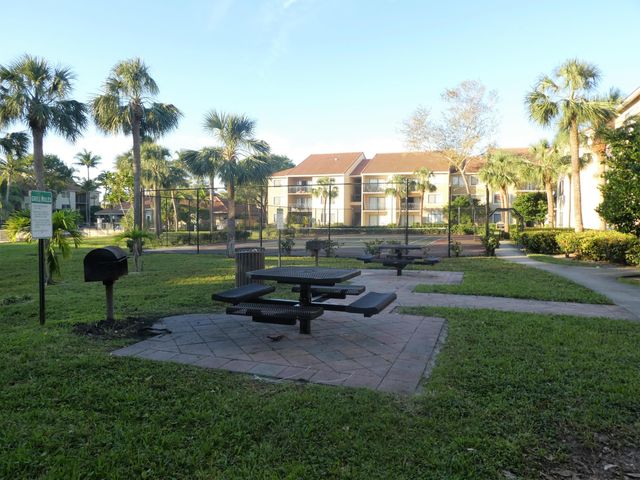 9022 W Atlantic Boulevard 214, Coral Springs, FL 33071