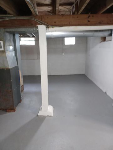 109 S California Street, Hobart, IN 46342