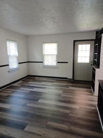 109 S California Street, Hobart, IN 46342