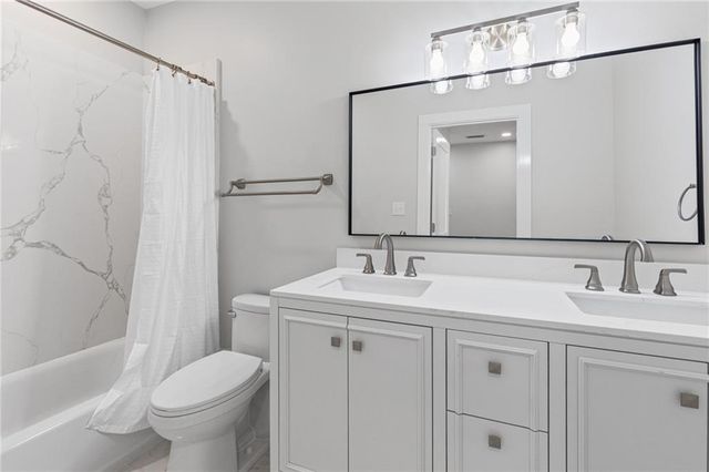 40 W Lourando Drive, Mobile, AL 36606