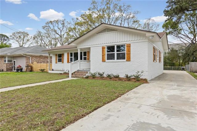 40 W Lourando Drive, Mobile, AL 36606