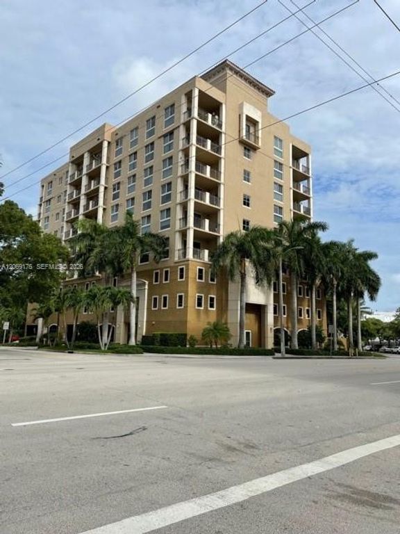 2650 SW 37th Avenue 501, Miami, FL 33133