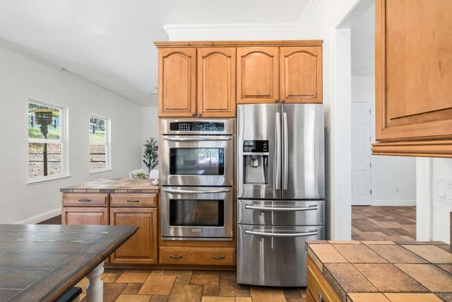 1400 Crooked Mile Ct, Placerville, CA 95667
