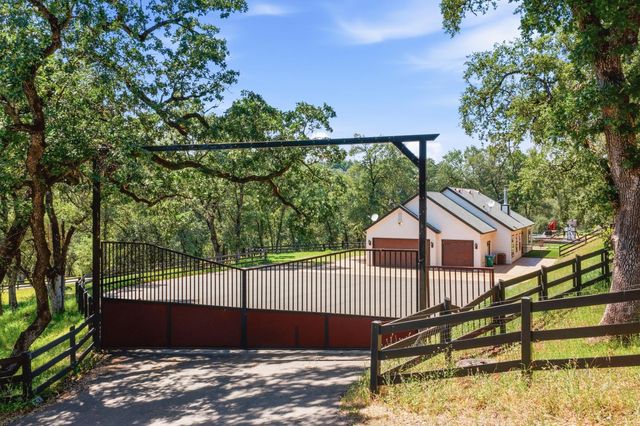 1400 Crooked Mile Ct, Placerville, CA 95667