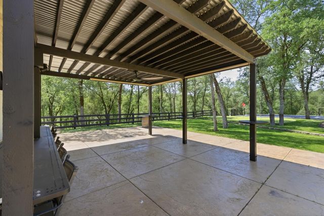1400 Crooked Mile Ct, Placerville, CA 95667
