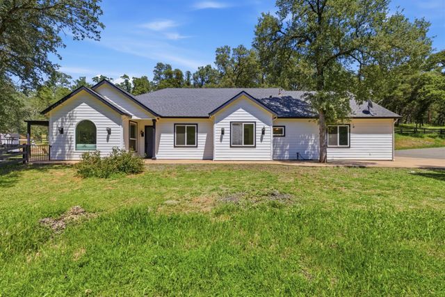 1400 Crooked Mile Ct, Placerville, CA 95667
