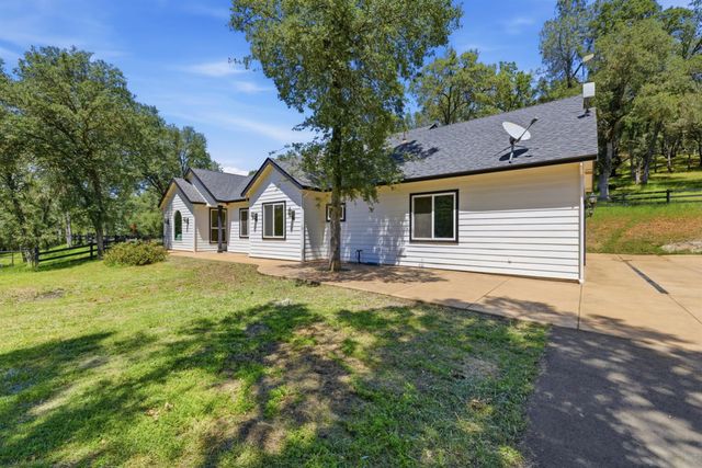 1400 Crooked Mile Ct, Placerville, CA 95667