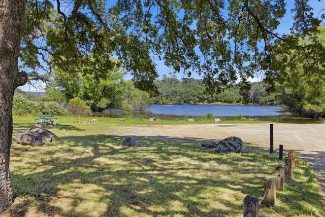 1400 Crooked Mile Ct, Placerville, CA 95667