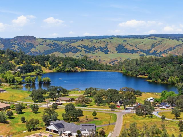 1400 Crooked Mile Ct, Placerville, CA 95667