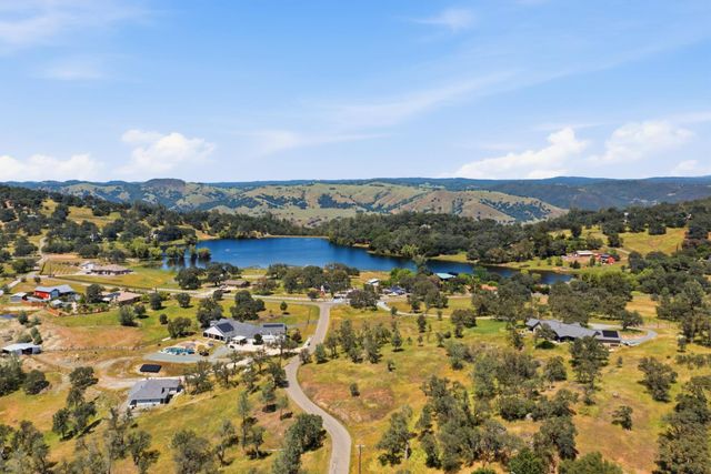 1400 Crooked Mile Ct, Placerville, CA 95667