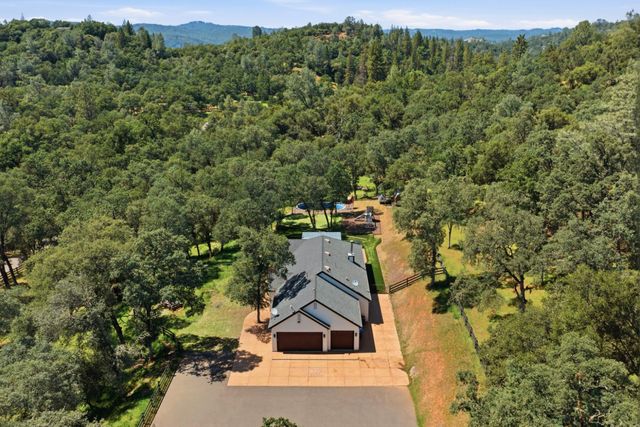 1400 Crooked Mile Ct, Placerville, CA 95667