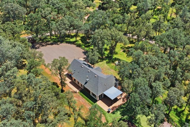 1400 Crooked Mile Ct, Placerville, CA 95667
