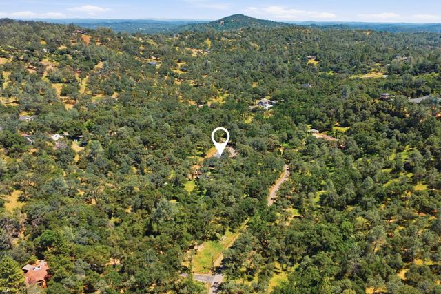 1400 Crooked Mile Ct, Placerville, CA 95667