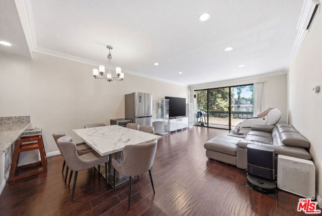 435 S La Fayette Park Place 219, Los Angeles, CA 90057