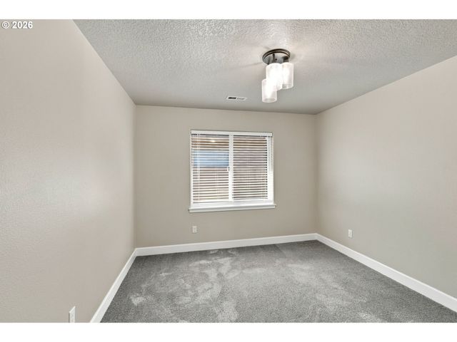 3445 POPLAR Ct, Forest Grove, OR 97116