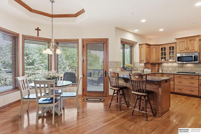 1213 S 194th Street, Omaha, NE 68130