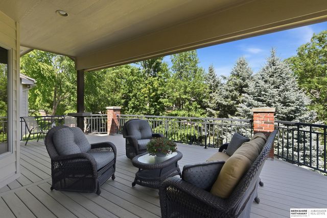 1213 S 194th Street, Omaha, NE 68130