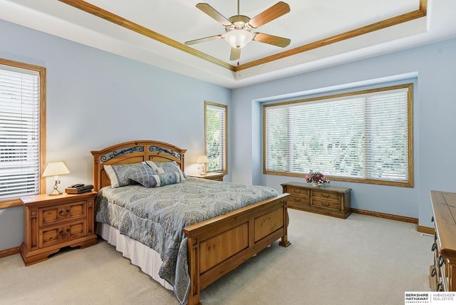 1213 S 194th Street, Omaha, NE 68130