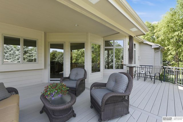 1213 S 194th Street, Omaha, NE 68130