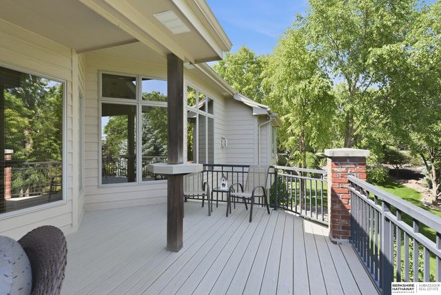 1213 S 194th Street, Omaha, NE 68130