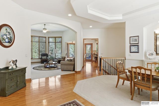 1213 S 194th Street, Omaha, NE 68130