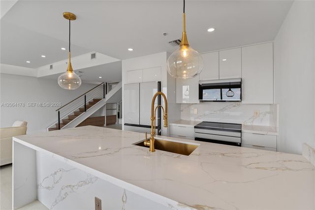 3250 NE 1st Ave 545, Miami, FL 33137