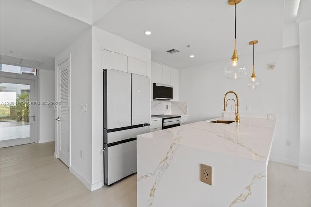 3250 NE 1st Ave 545, Miami, FL 33137